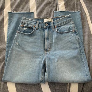 Abercrombie & Fitch The Ankle Straight Ultra High Rise Jean | Curve Love
